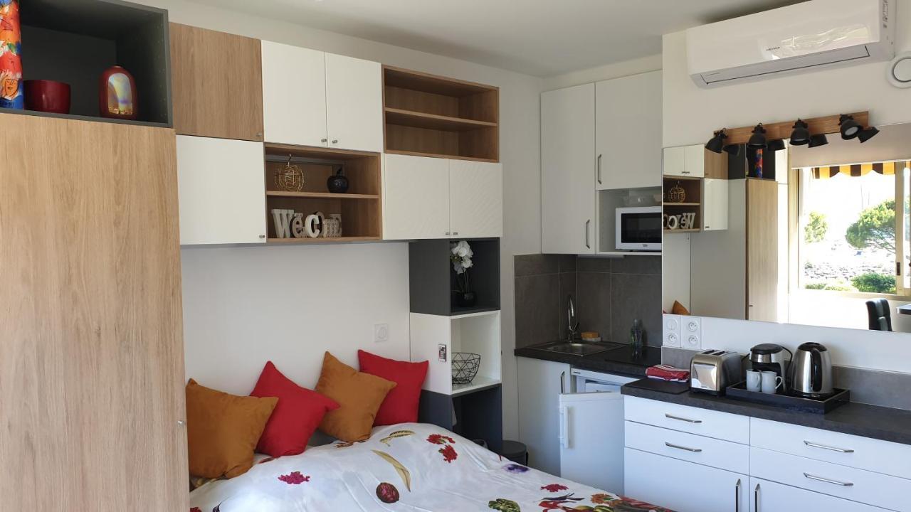 Garden And Beach Sea View Apartment Cannes Mandelieu Kültér fotó