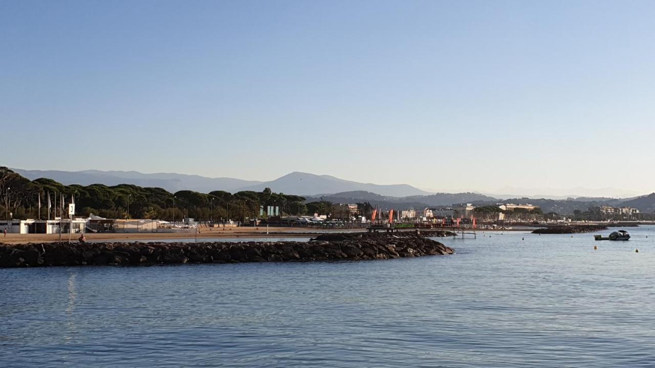 Garden And Beach Sea View Apartment Cannes Mandelieu Kültér fotó
